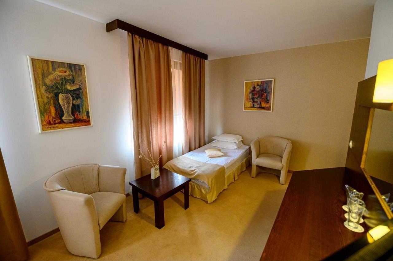 Boutique Hotel L Do Rado Sofia Bagian luar foto